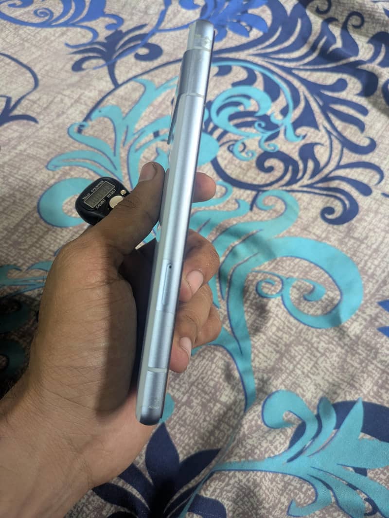 Google Pixel 7a 4