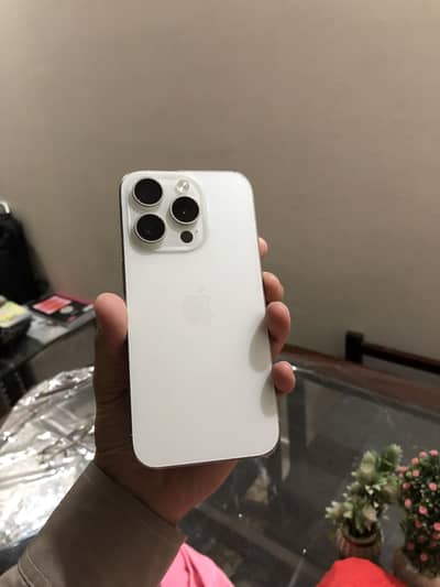 Apple iPhone 15 Pro