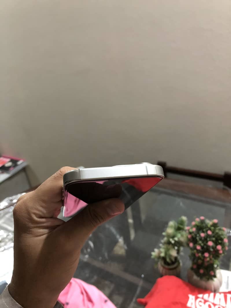 Apple iPhone 15 Pro 2