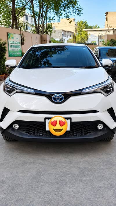 Toyota C-HR (2019) model