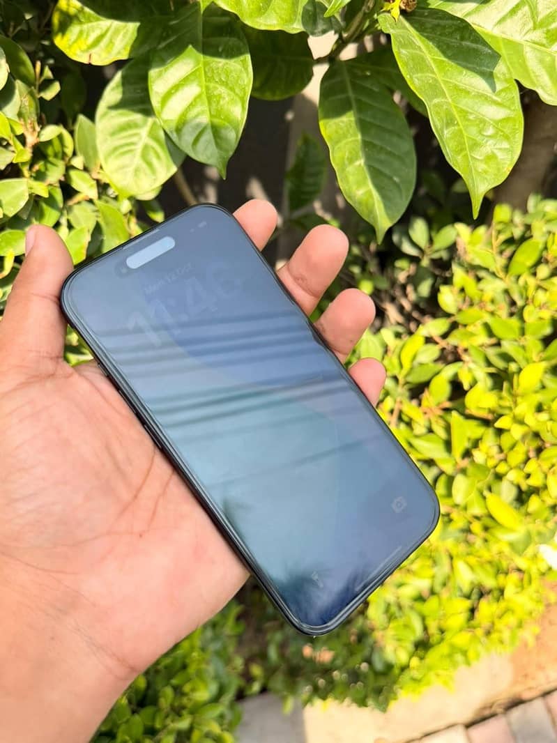 Apple iPhone 15 2