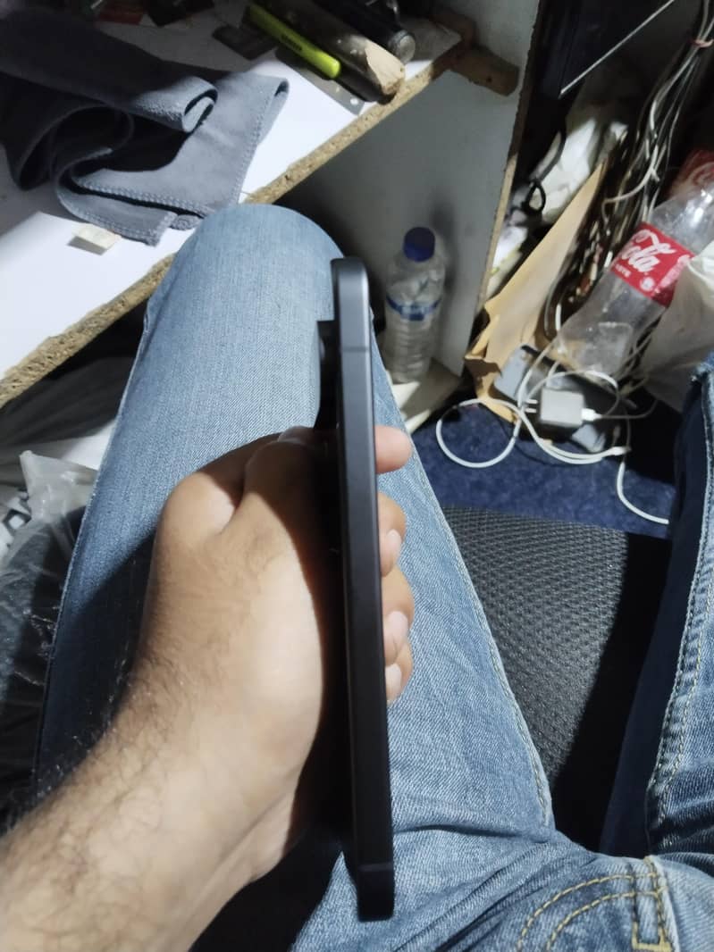 Google Pixel 9 4