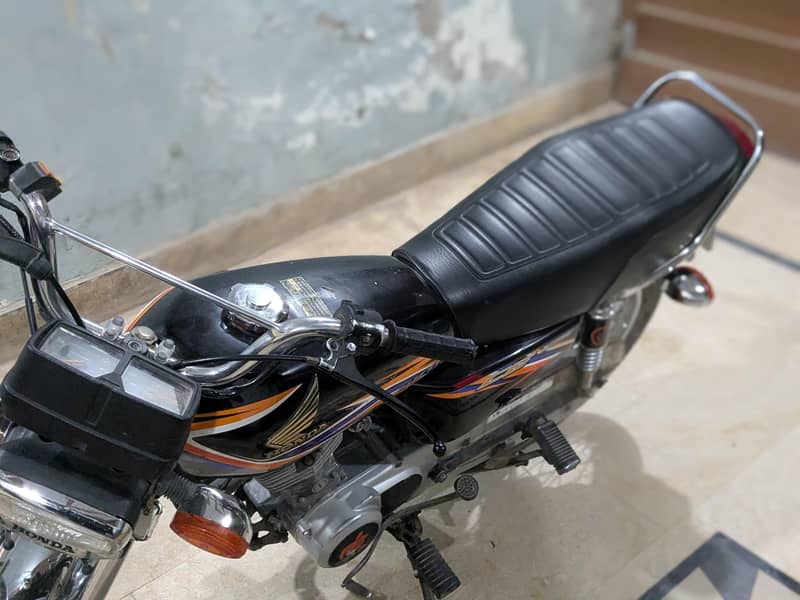 125 2018 model 1