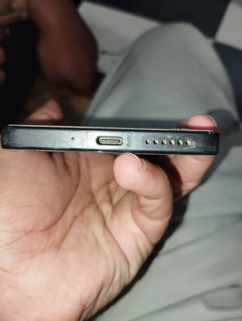 Xiaomi Redmi Note 13 Pro 4