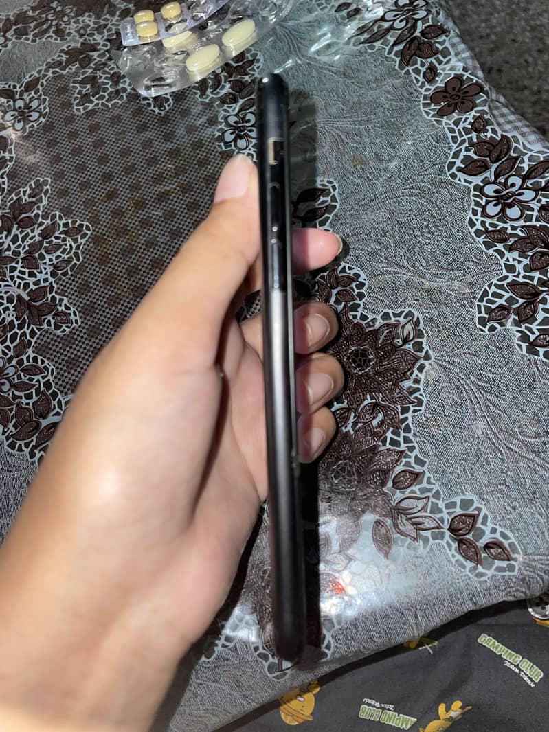 Apple iPhone X 2