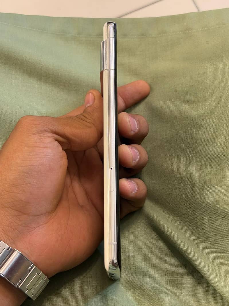Google Pixel 7 Pro 4