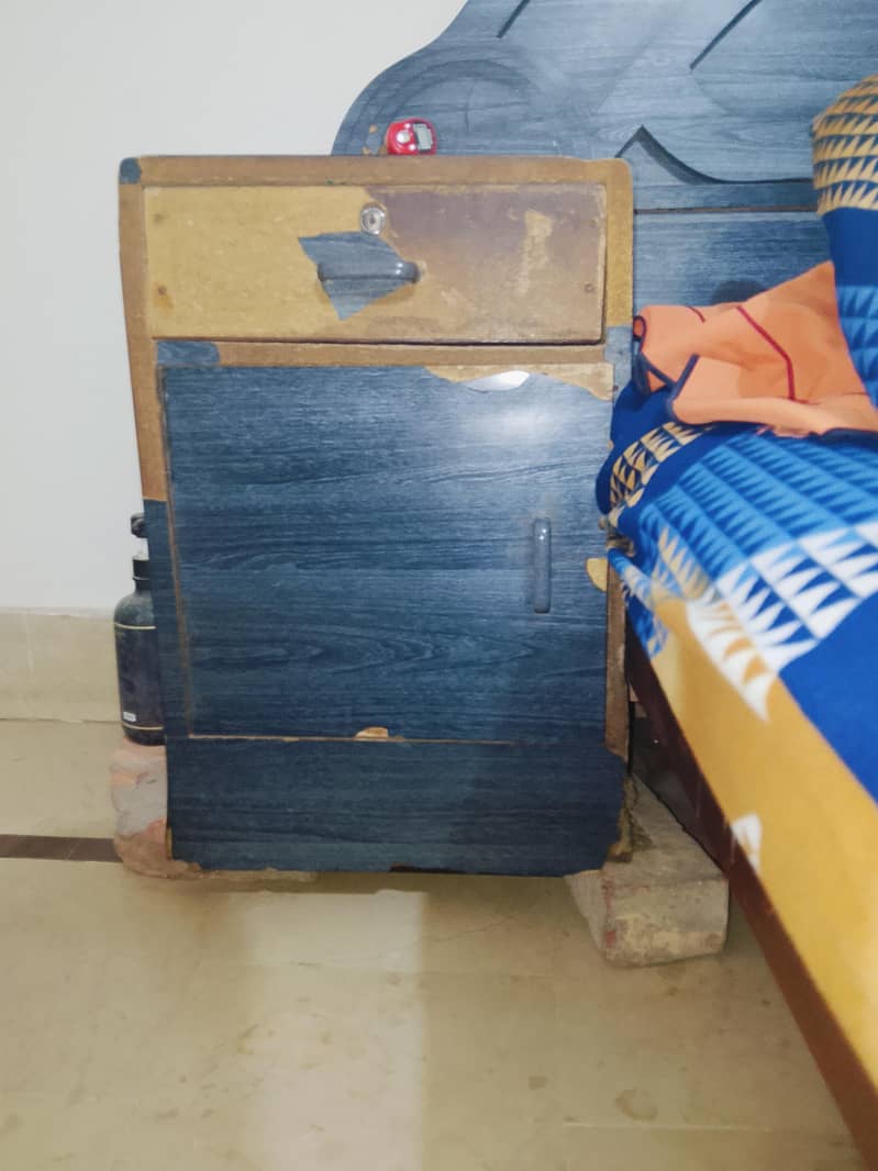 bed without mattress 1