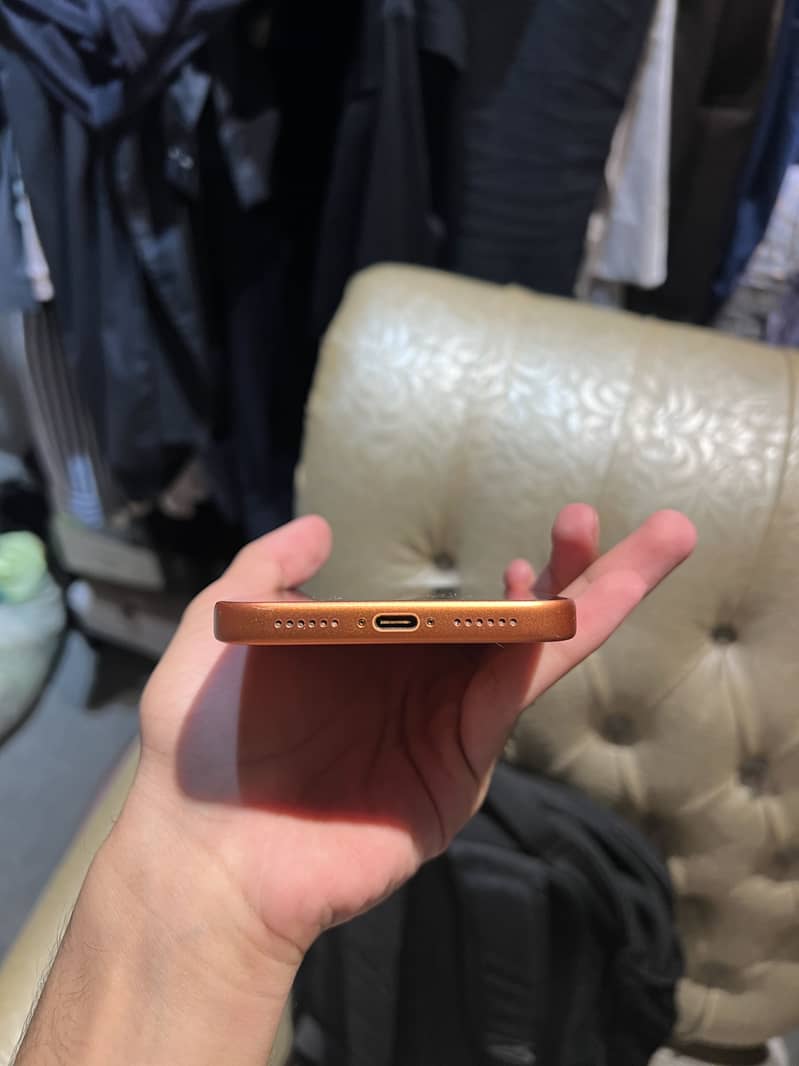 Apple iPhone 17 Pro Max 1
