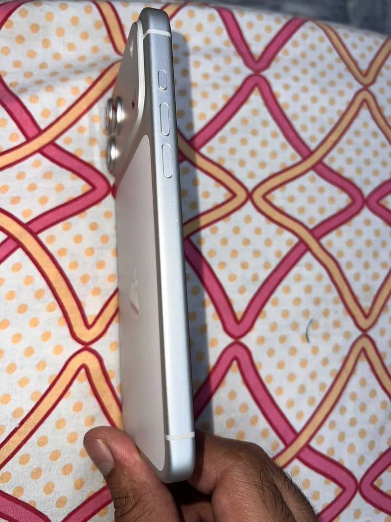 Apple iPhone 17 Pro Max 2