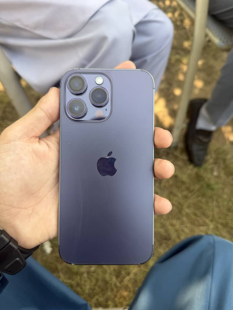 Apple iPhone 14 Pro Max 8