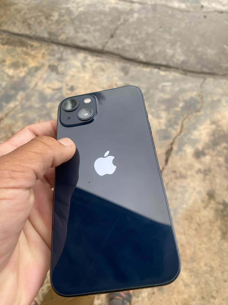 Apple iPhone 13 2
