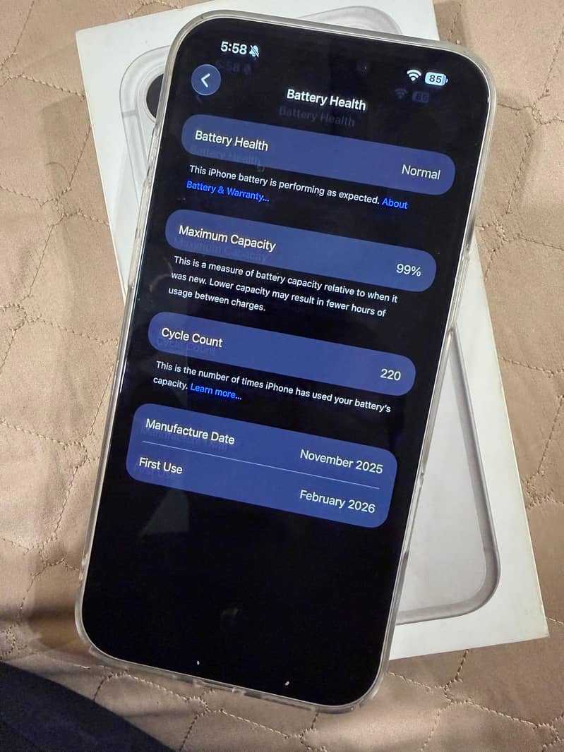 Apple iPhone 17 Pro Max 1