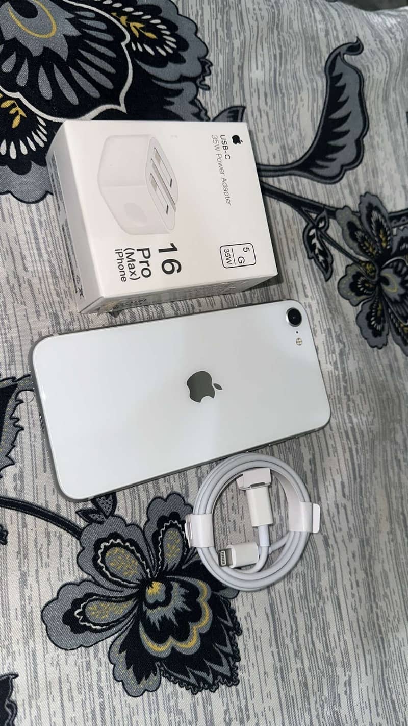 Apple iPhone SE 0