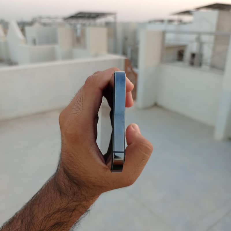 Apple iPhone 12 Pro 6