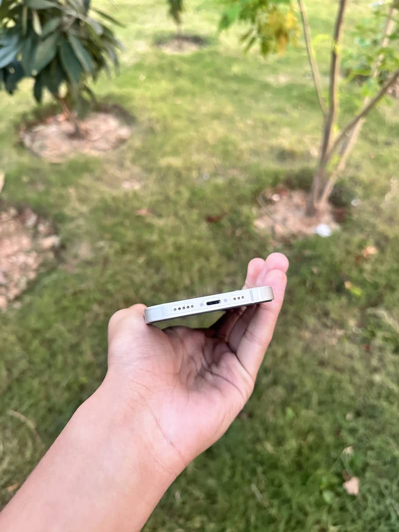 Apple iPhone 14 0