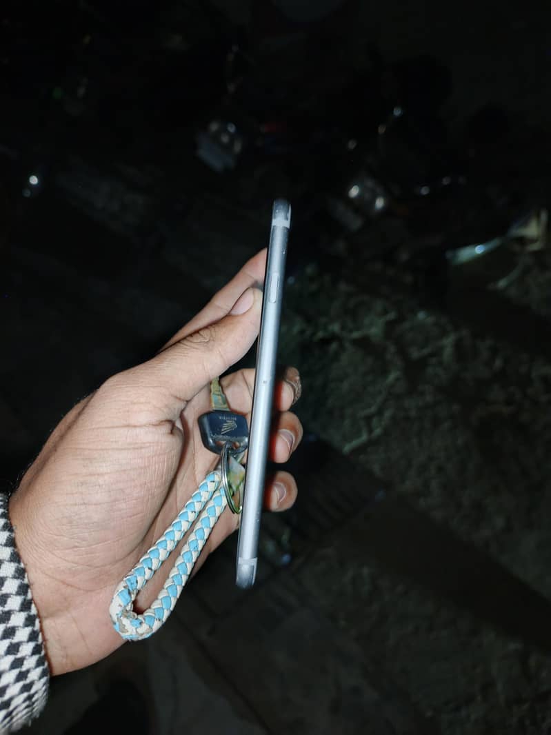 Apple iPhone 6S 2