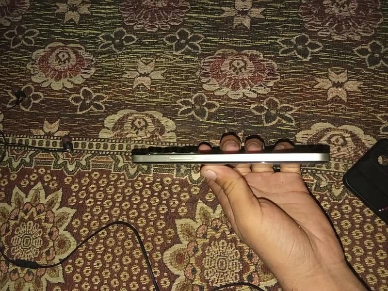 Tecno SPARK 30C 1