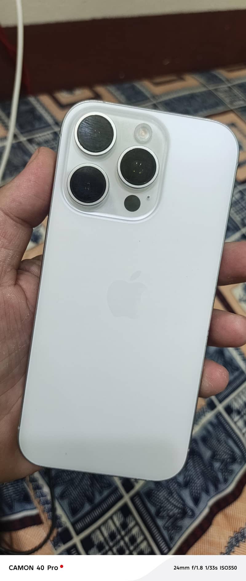 Apple iPhone 16 Pro 3