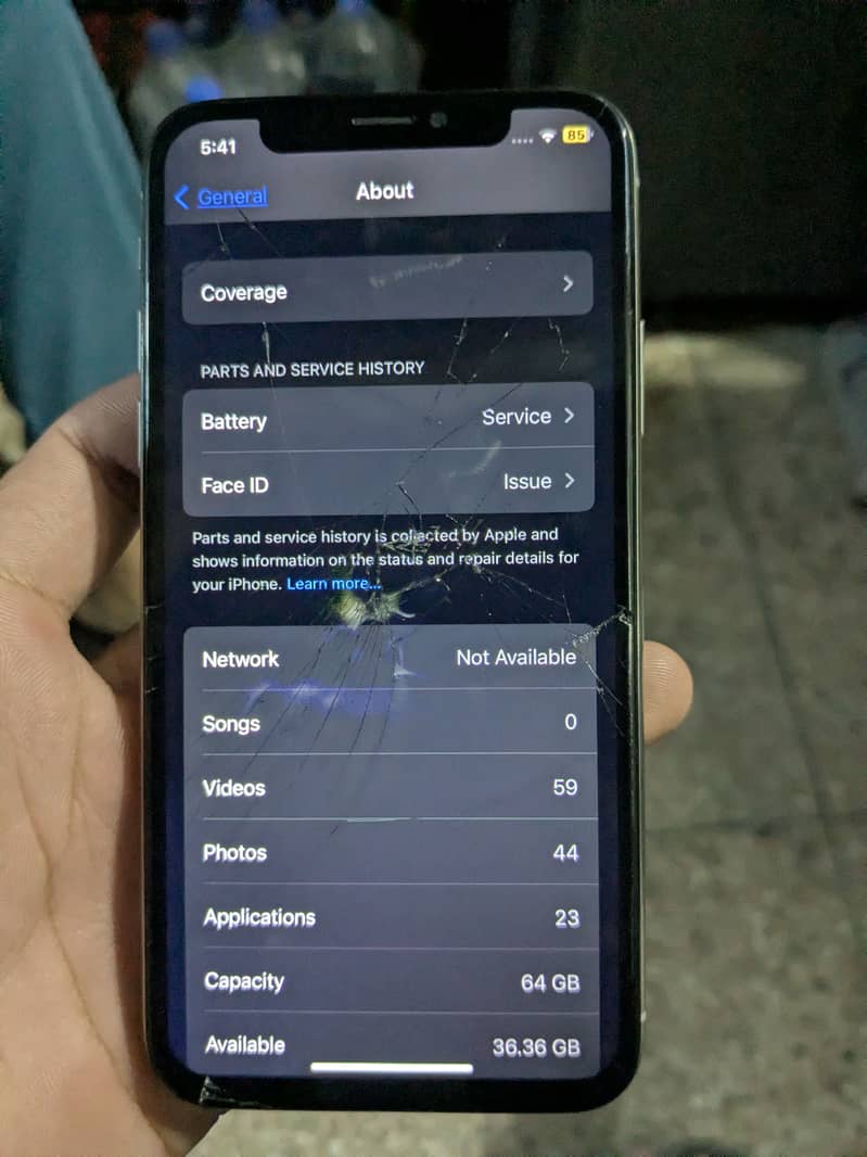 Apple iPhone X 3