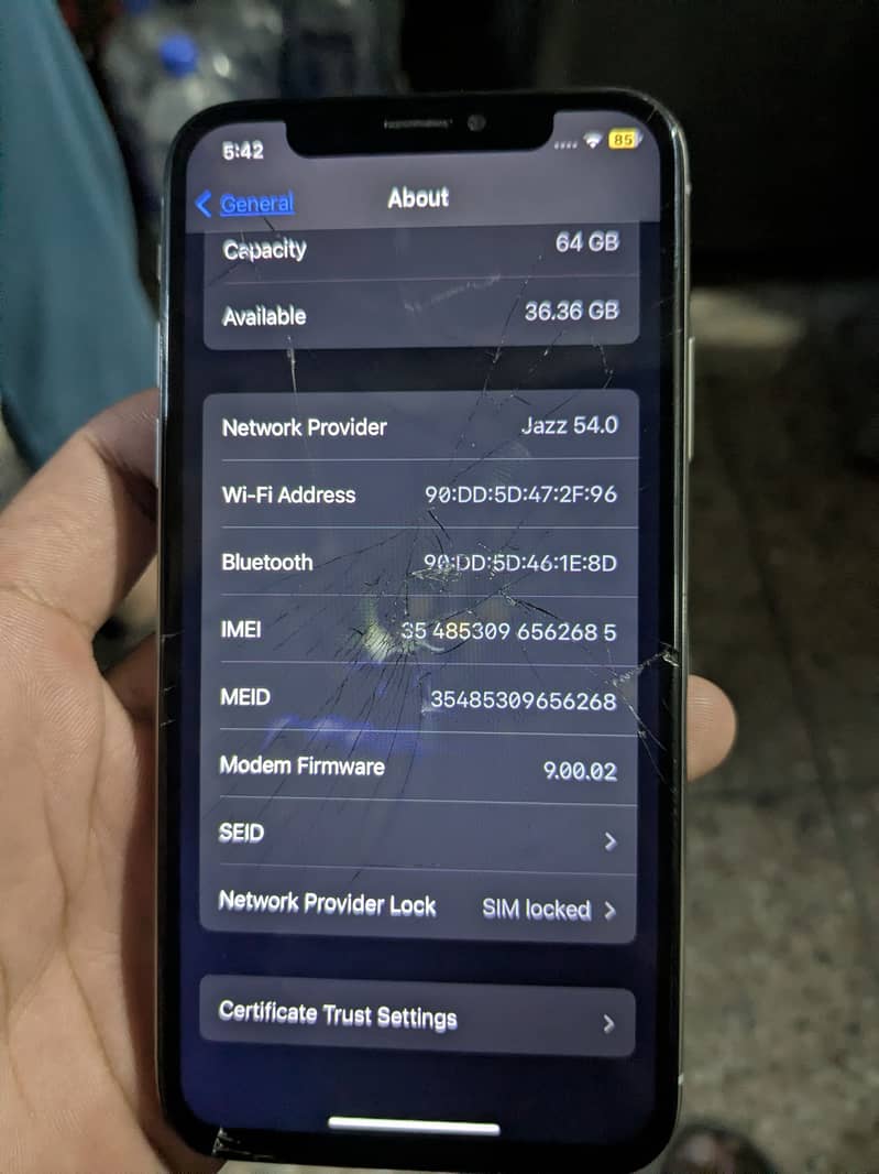 Apple iPhone X 4