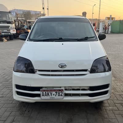 Daihatsu Mira 2011