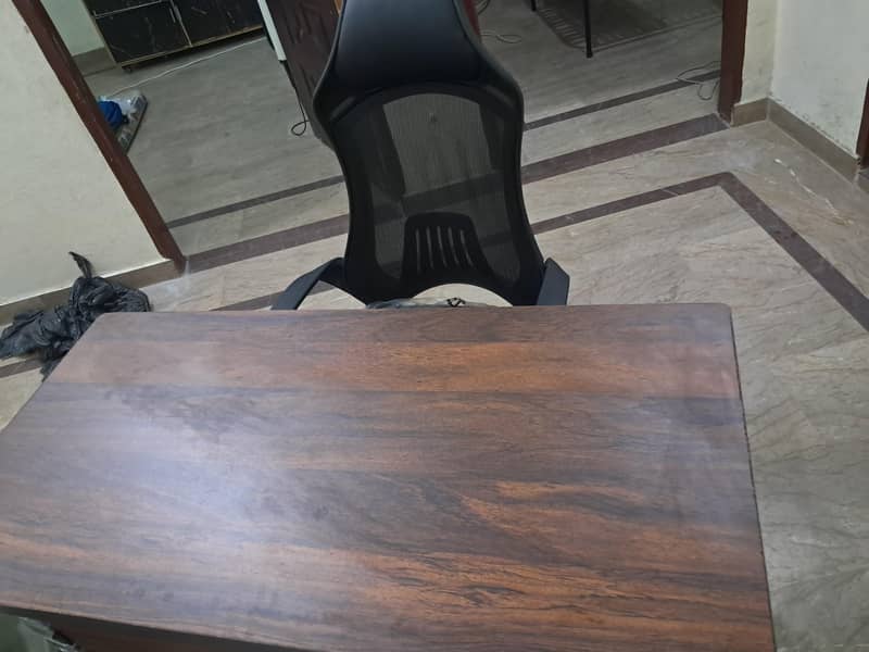 office table and chair, workstation, 2