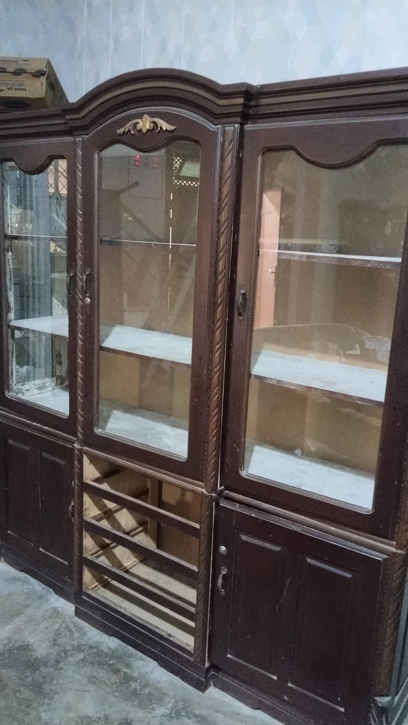used showcase good condition 3