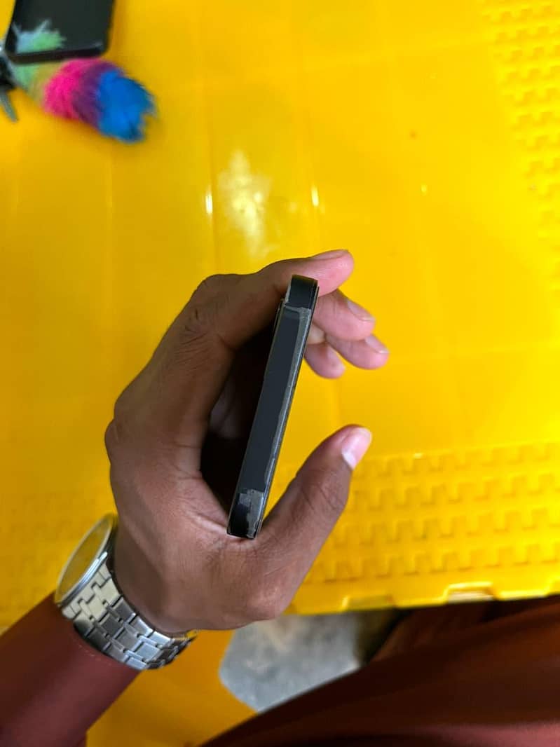Apple iPhone 12 1