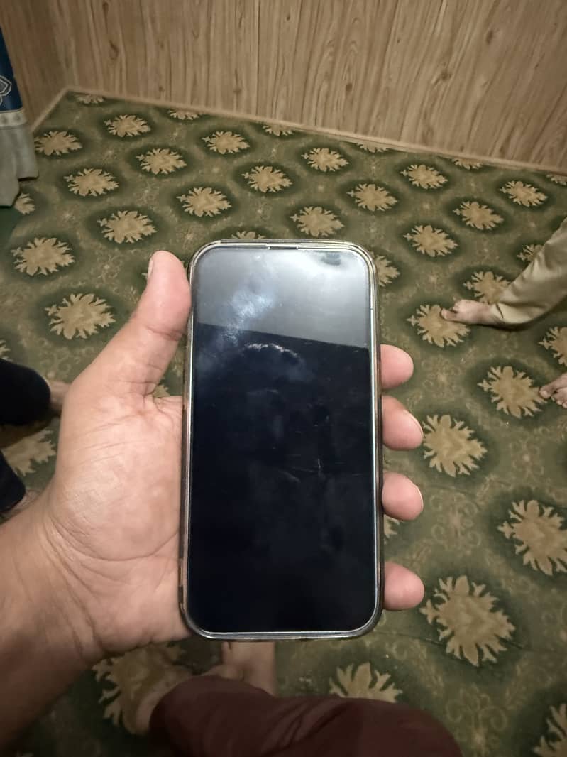 Apple iPhone 14 1