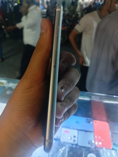 Apple iPhone SE