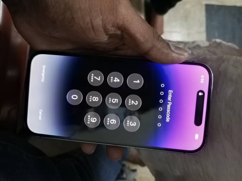 Apple iPhone 14 Pro 2