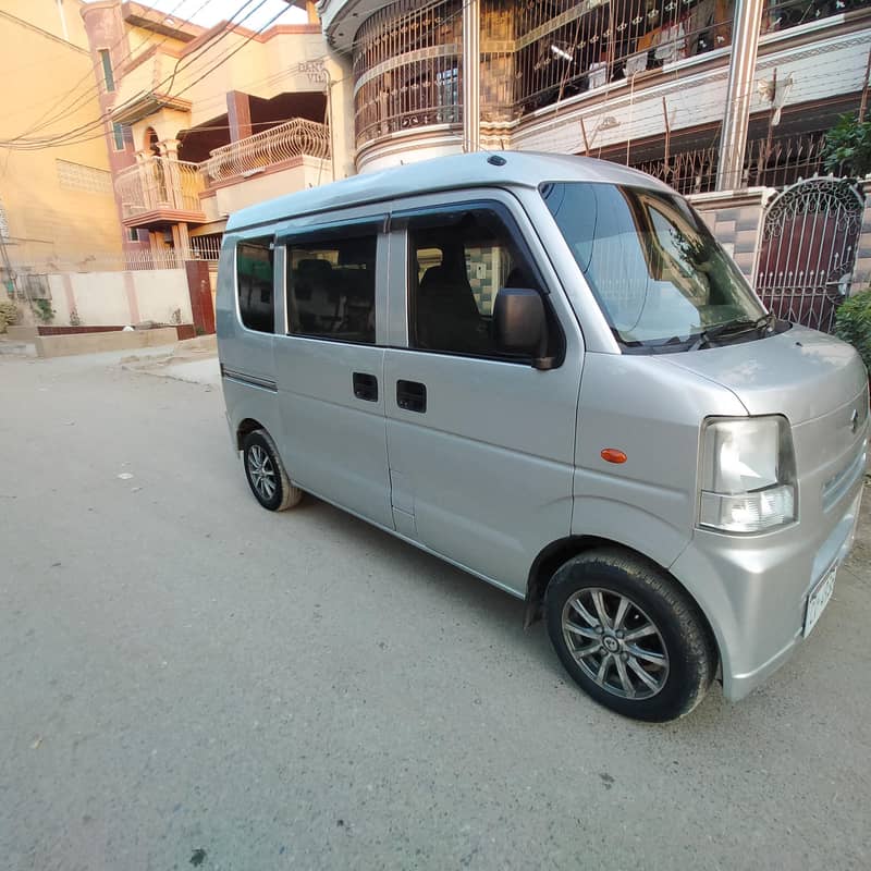 Suzuki Every 2011 3