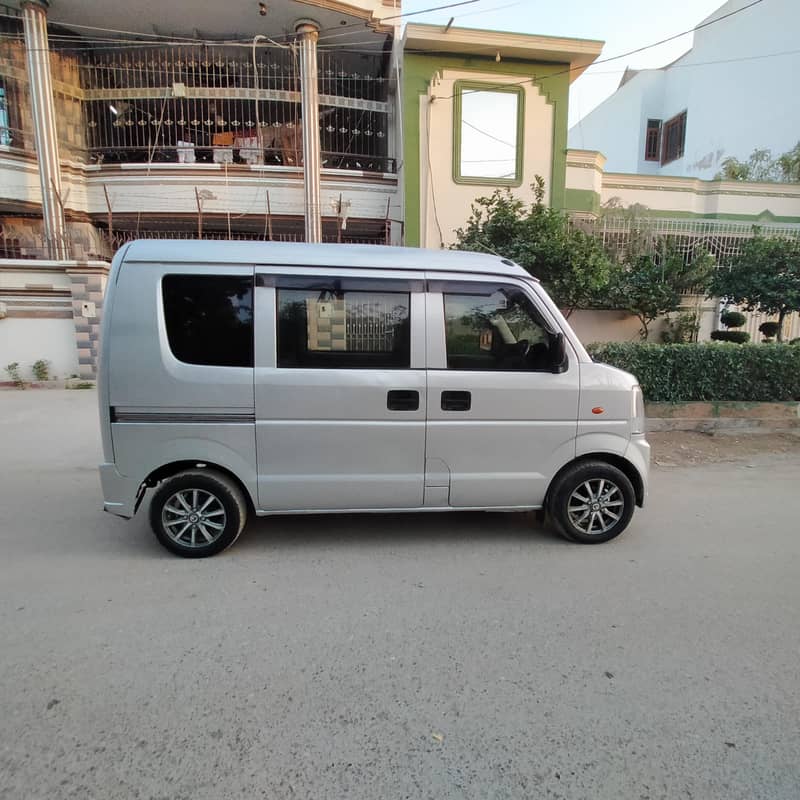 Suzuki Every 2011 7