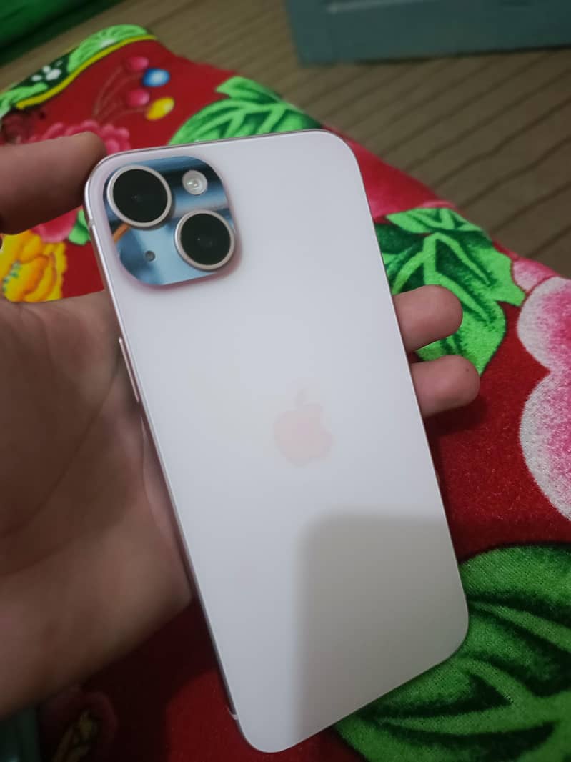 Apple iPhone 15 plus 2