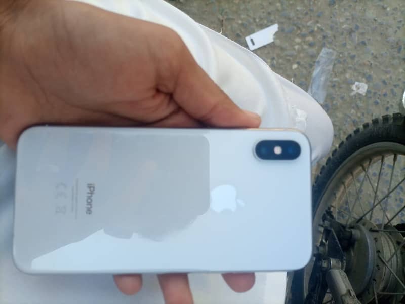 Apple iPhone X 5