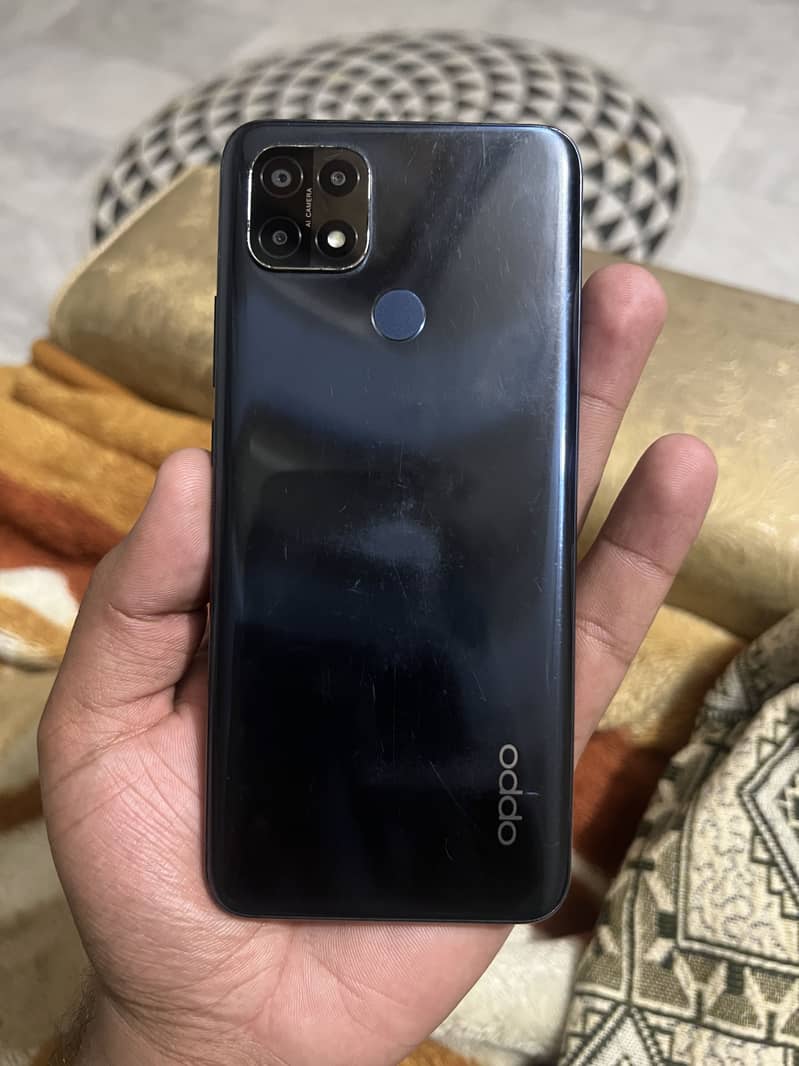 OPPO A32 1