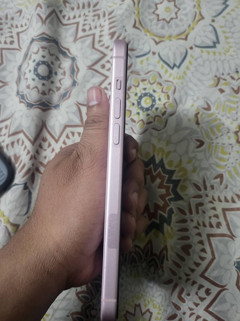 Apple iPhone 15 plus 2