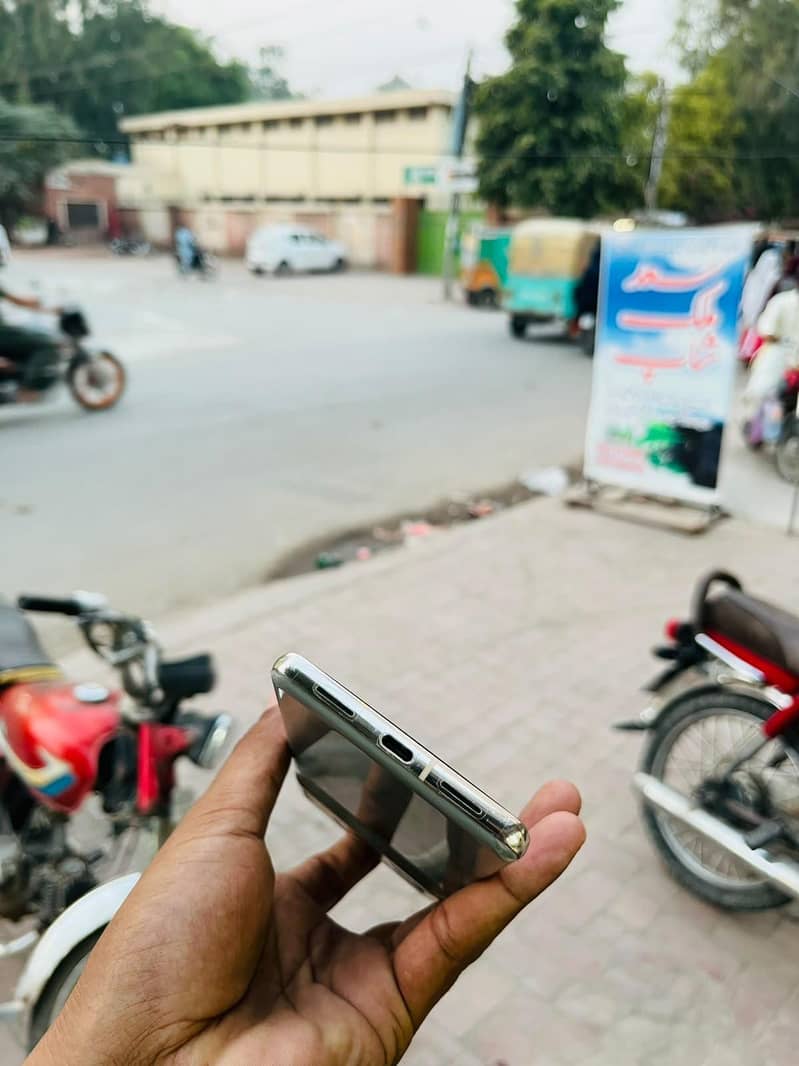 Google Pixel 7 Pro 4