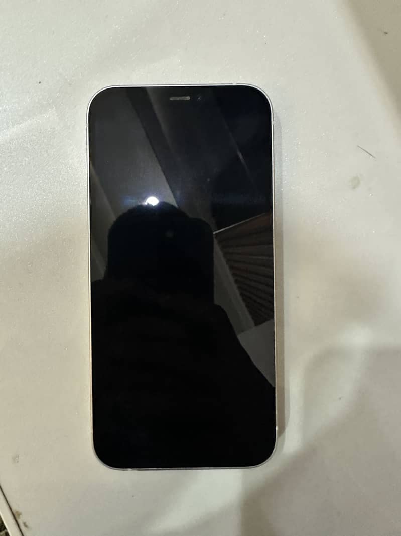 Apple iPhone 12 2