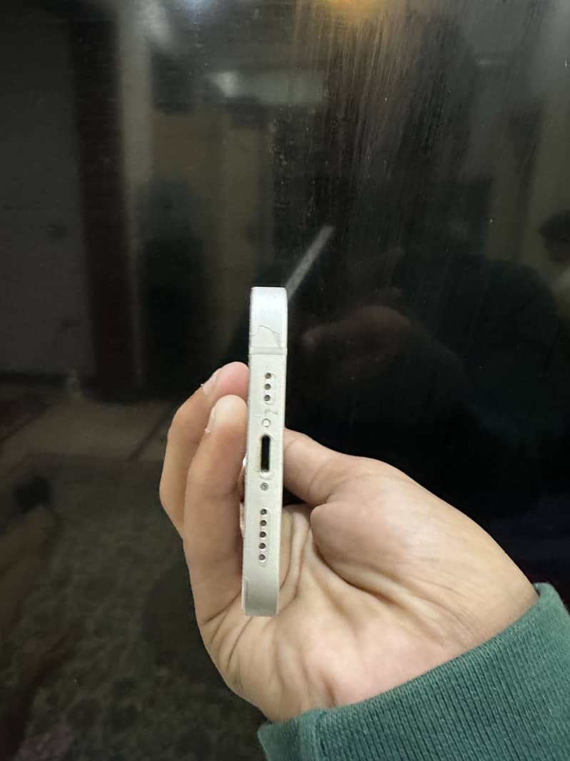 Apple iPhone 12 6