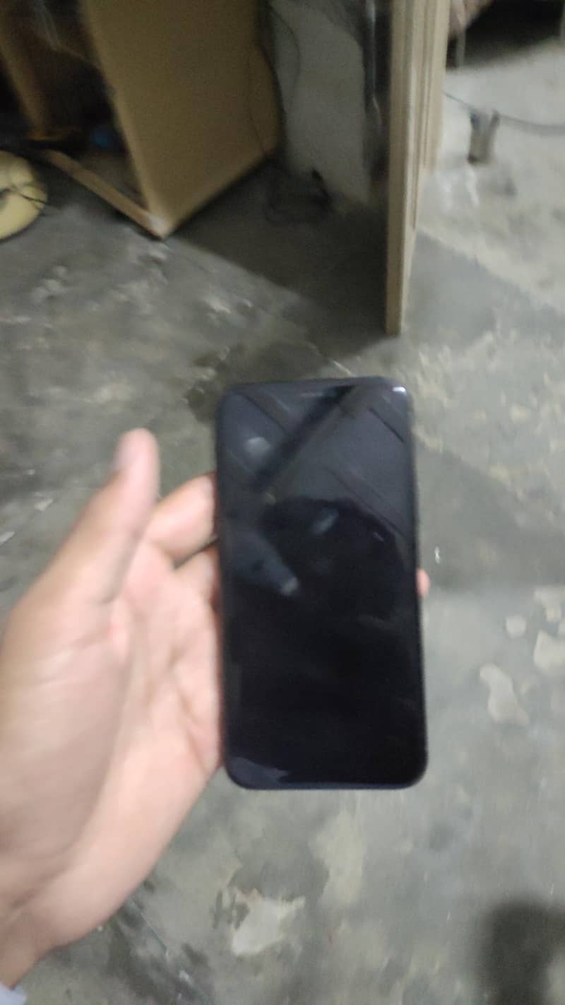 Apple iPhone 11 Pro 6
