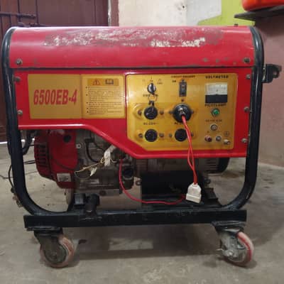 6500EB-4 جنریٹر برائے فروخت   قیمت: 65,000 روپے   پتہ: لیاری سیکٹ