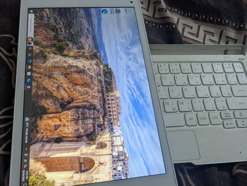 Alcatel Plus 10 Laptop 2 in 1 - Laptops - 1120831030
