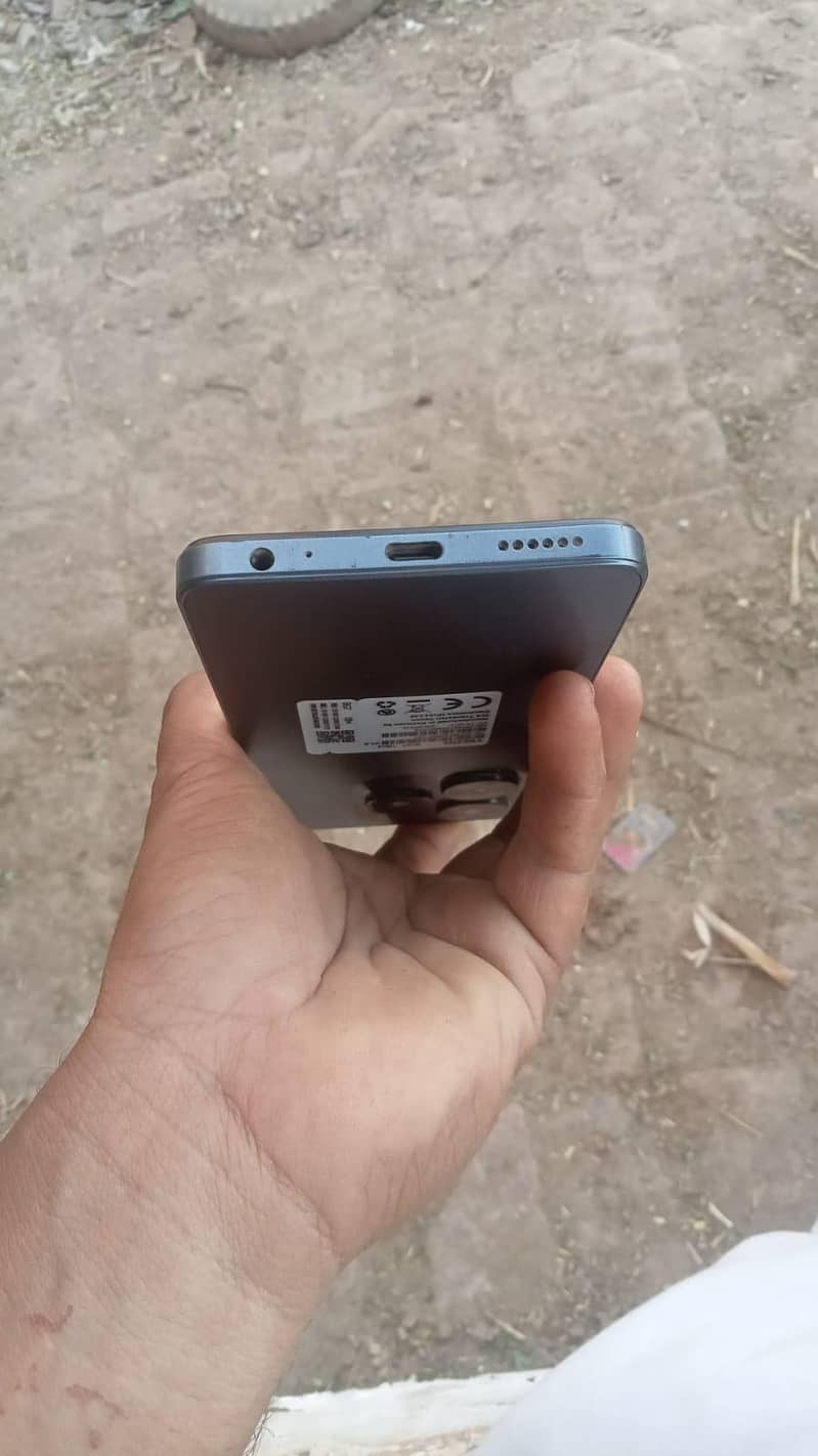 Tecno Spark 20C 4