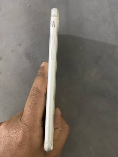 Apple iPhone 7 32 gb pta approved