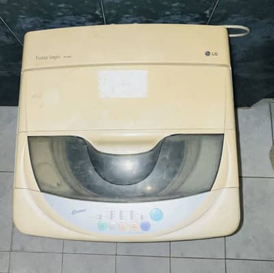 LG fuzzy logic automatic washing machine
