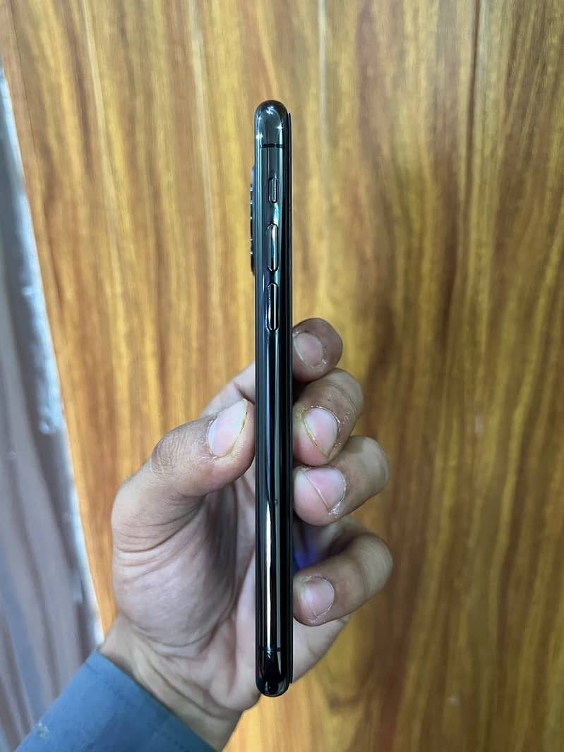 iphone 11 Pro pta 5