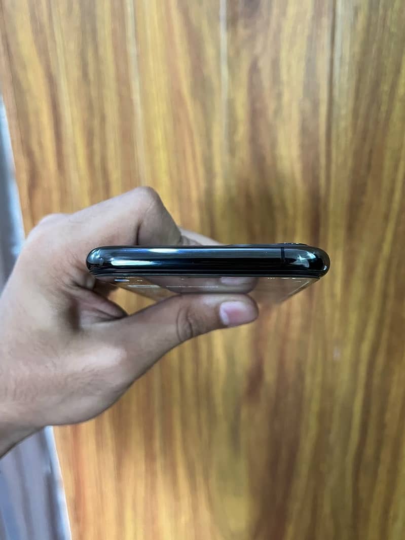 iphone 11 Pro pta 6