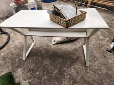 computer table