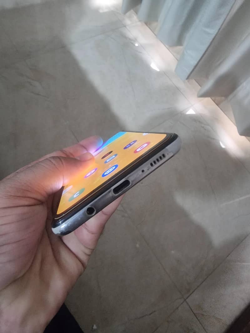 Samsung Mobile A71 1